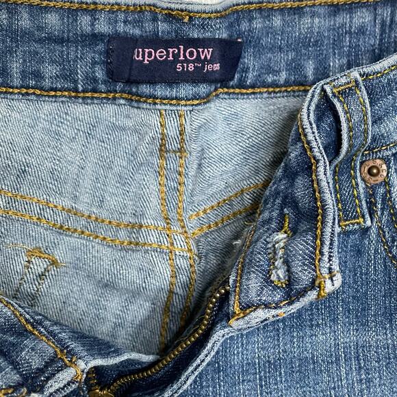 Levi SuperFlow 518 Bootcut Jean Low Rise Denim Whiskers Faded Med Wash Blue 15 M - Picture 7 of 14